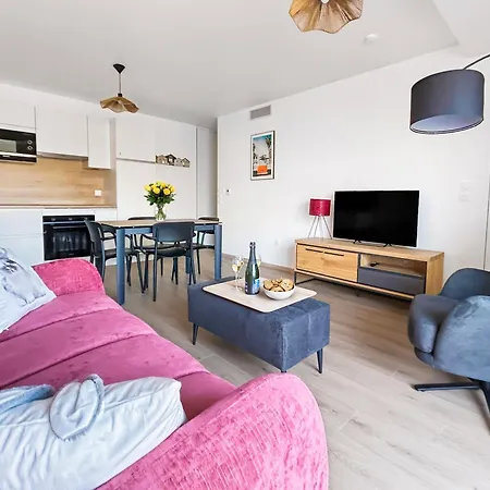 T2 Lumineux, Balcon, Parking Prive, A Pied! * Бре-Дюн